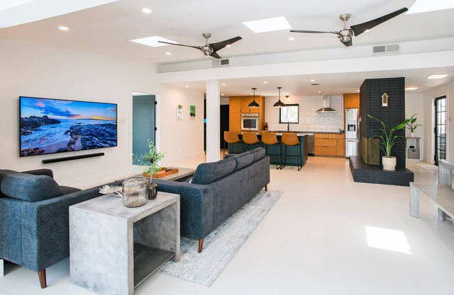Luxury Designer Home Close to Marina