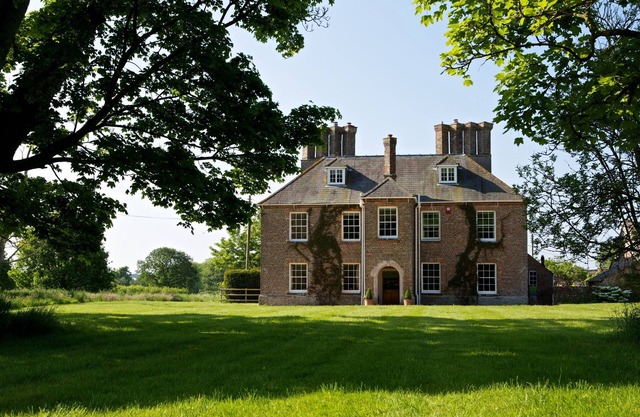 Luxury Dorset Farmhouse - Large Grounds & Beautiful Countryside Location