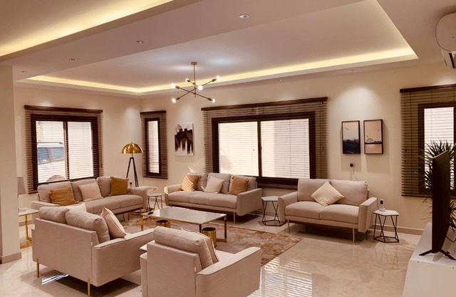 Luxury fully furnished villa ڤيلا مؤثثة