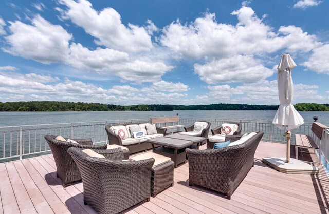 Luxury Home on Private Peninsula