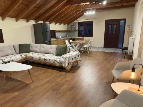 luxury lake view house kastoria