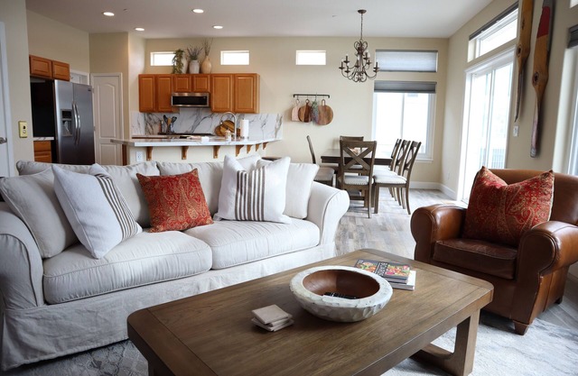 Luxury Lakefront Escape with Stunning Views at Sparks Marina