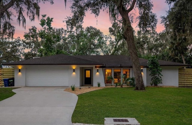 Luxury Oasis Home 3BR 2Bath with Heated Pool