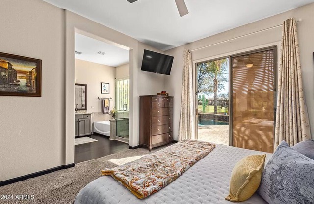 Luxury Oasis: Pool, Hot Tub & Firepit 4 Bedroom Home by RedAwning