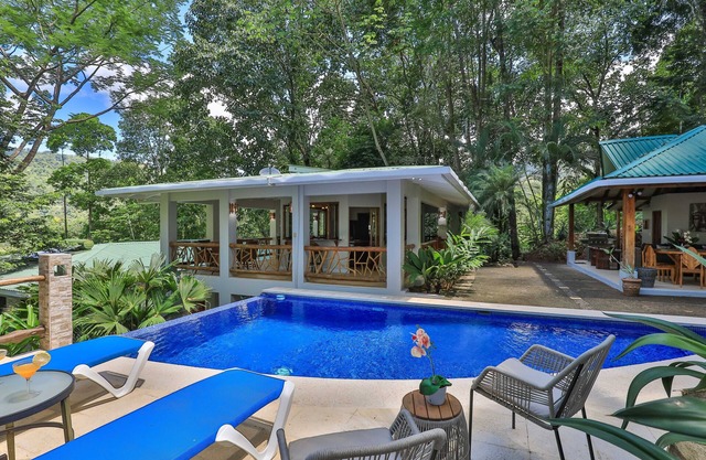 Luxury Ocean View and Fully equipped Rental Home