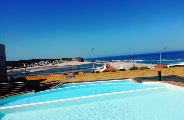 Luxury Oceanfront- Family Friendly T3, apt. w/ WI-FI, Huge Pool, Indoor Parking