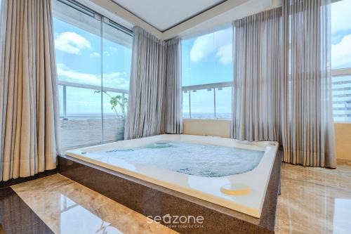 Luxury penthouse w/jacuzzi in Brasília BCY2001