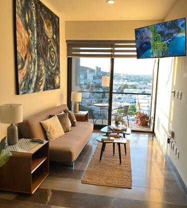 Luxury, security, infinity pool, view, centric