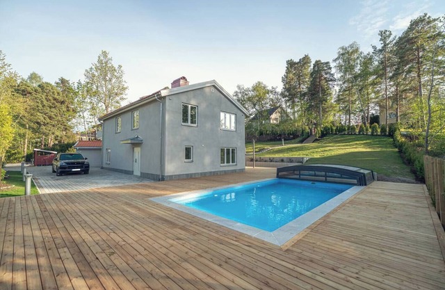 Luxury villa in Täby with large pool