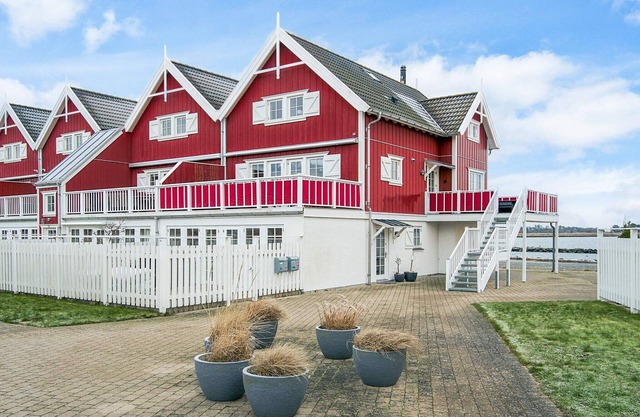 Luxury Waterfront Living - By Traum Ferienwohnungen