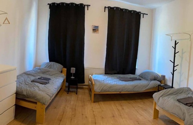 Lz01 Ferienwohnung Leipzig, 50qm, Maximal 5 Personen