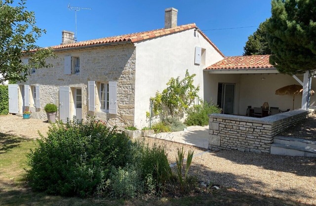 Maison au Calme à la Campagne - Décor Soigné - Pour 6 Personnes