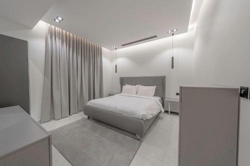 Mabaat-White Pearl Compound - 600 A-Villa 19