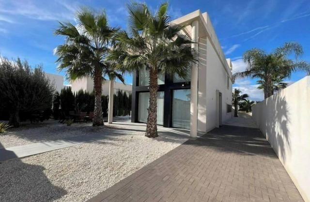 Magnificent villa with private pool