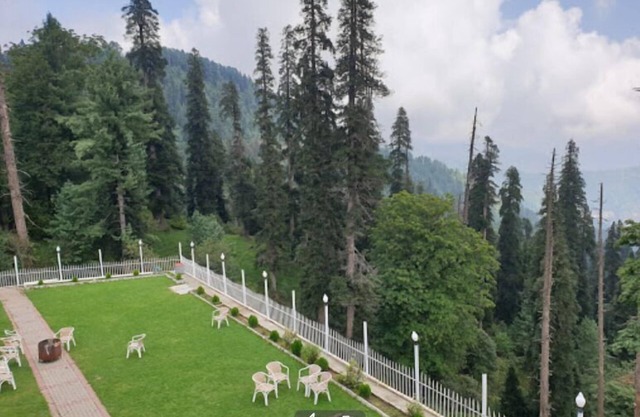 Mahgul Restaurant And Resort