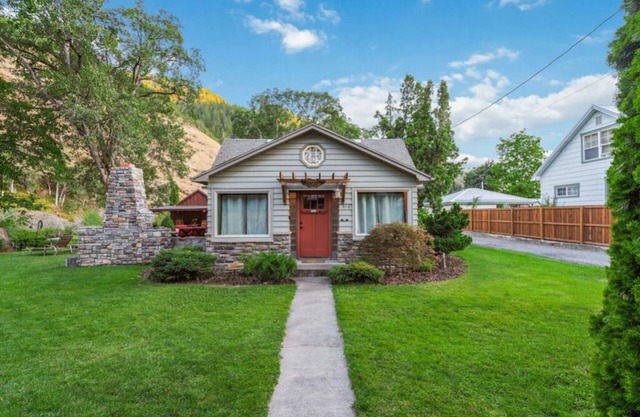 Main House - Klickitat River Inn
