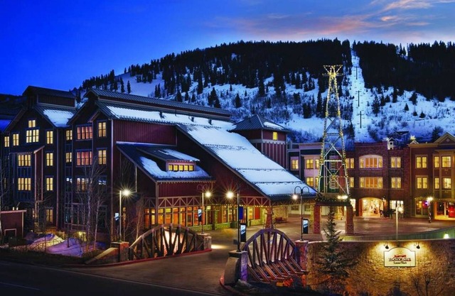 Main St. PC + Ski-in/out Feb 16 - 23 ONLY. The place to stay in Park City