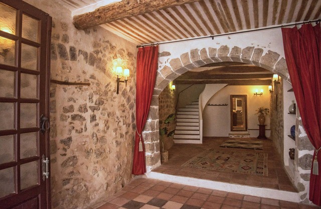 MAISON BACCHUS - Medieval Family House