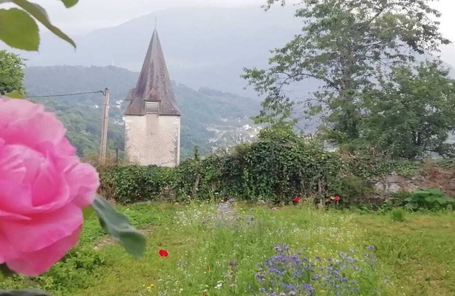 Maison DE Campagne Nichee AU Coeur D'un Petit Village DES Pyrenees