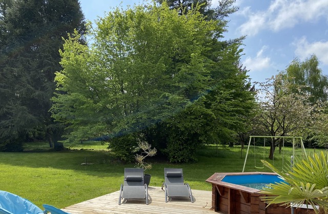 Maison de Campagne, Piscine, Aire de Jeux, Jardin