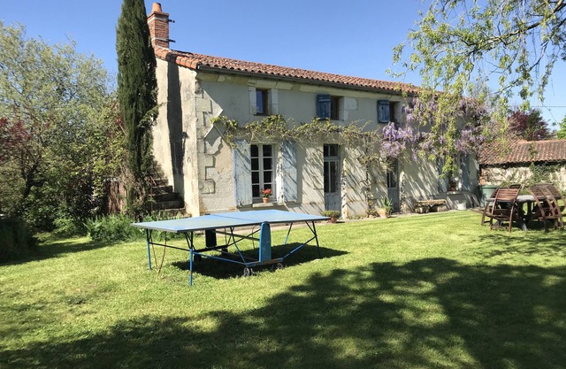Maison de Charme à la Campagne. 50 Minutes du Puy du Fou!