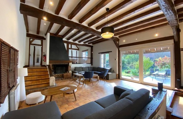 Maison des Amis de Panilleuse (350m2, sleeps 23)