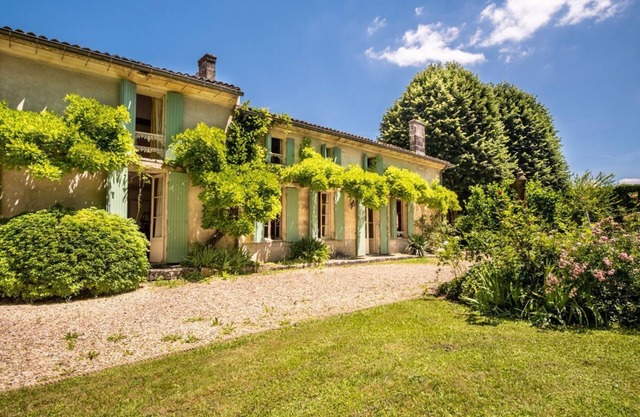 Maison Du Vins - Six Bedroom Villa, Sleeps 12