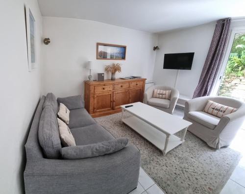 Maison indépendante avec vue sur mer en Baie de Morlaix et proche du GR34