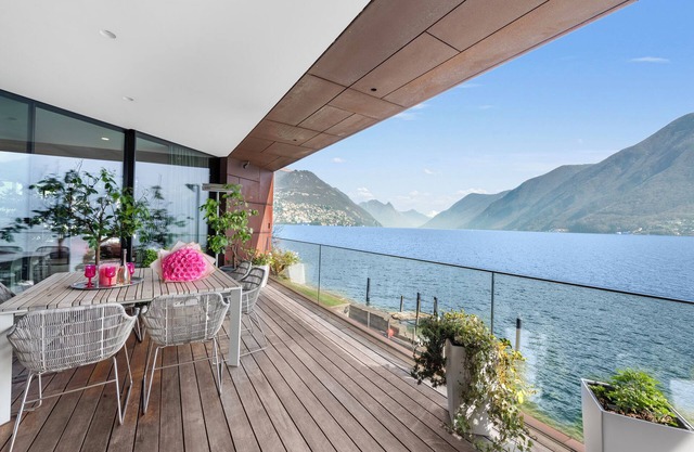 Maison Sur l'Eau, Paradiso (Lugano), Switzerland