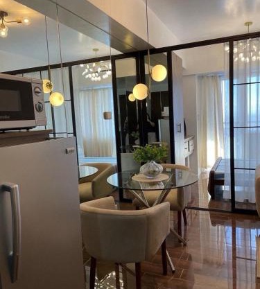 Makati Skyline Suite