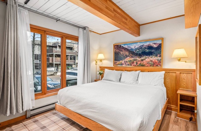 Make It An Endless Summer! 15% off 3 nights thru 11/19
