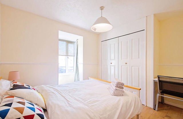 Manor Thamesmead Apartment