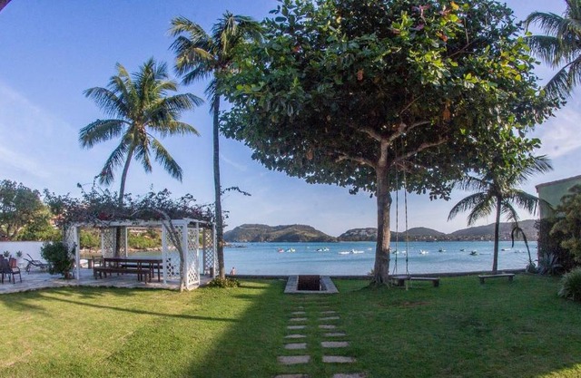 Mansão Pé na Areia da Praia da Ferradura