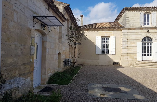 mansion.