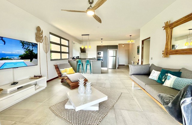 Manuia luxury apartment - Tahiti, Punaauia -Wi-Fi/Netflix/pool & gym