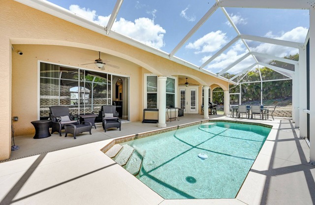 Marco Island Home w/Private Pool: 3 Mi Beach!