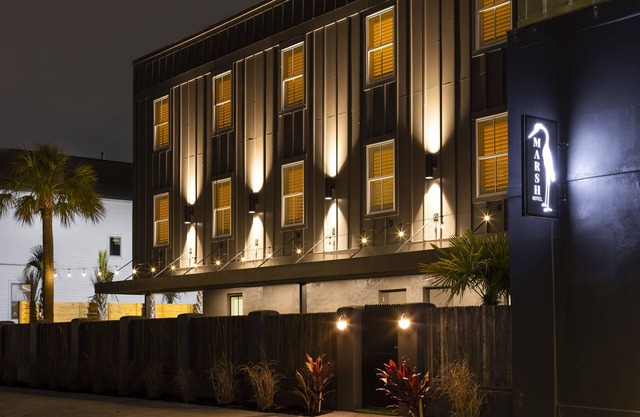 Marsh Hotel