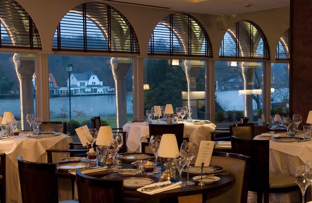 Martin's Château du Lac