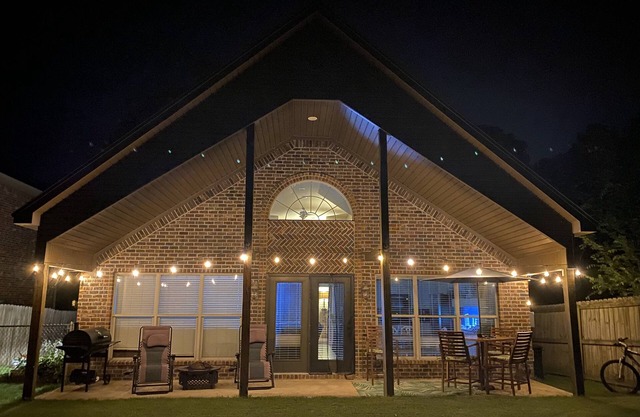 Marvel Lake House directly on Lake Hamilton and the Ouachita River