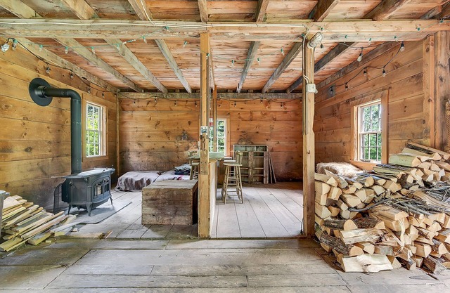 Marvelous oversized townhome and event space with its own pond and 95 acres.