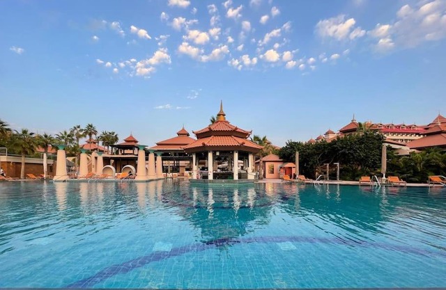 Marvelous private beach apartment in Palm Dubai within Anantara 5 star resort