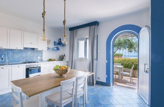 Matte Sea view flat located in the Ruve Bianche Residence with swimming pool and private beach