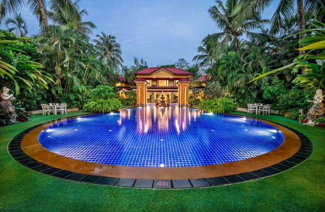 Mayfair Lagoon