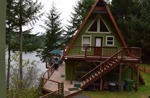 Mcdragonfly Cabin-wow! This Is Some Cabin.
