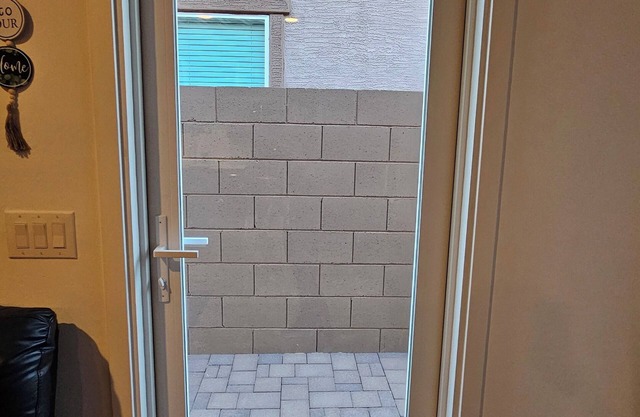 Mdern 1 Bedroom apartment perfect for Spring Training season,Nascar races events