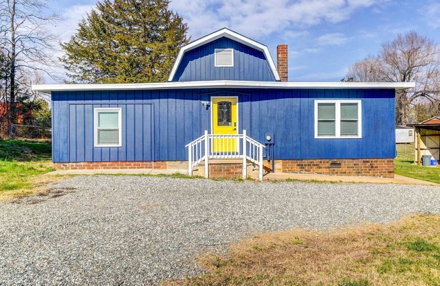 Mebane Vacation Rental w/ Fire Pit & Yard!