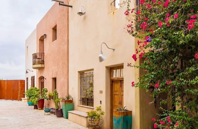 Mercado San Agustin/2 BR 2.5 BA/Patio/Garage