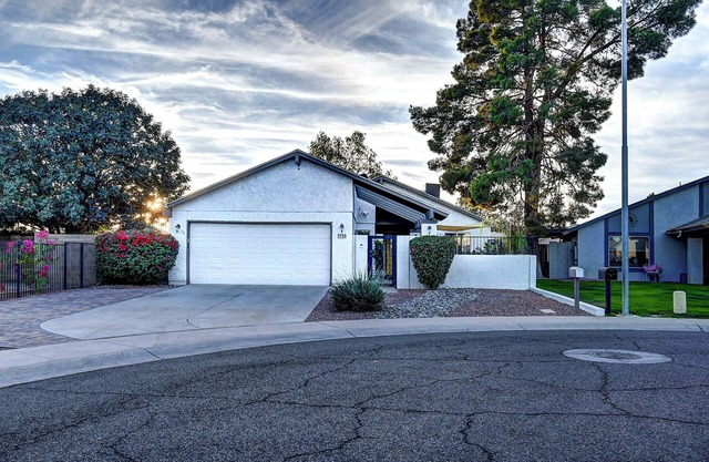 Mesa Lake Front House With Pool and Hot Tub!