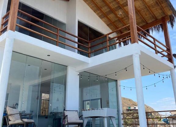 MIAZ Casa de Playa en Canoas de Punta Sal