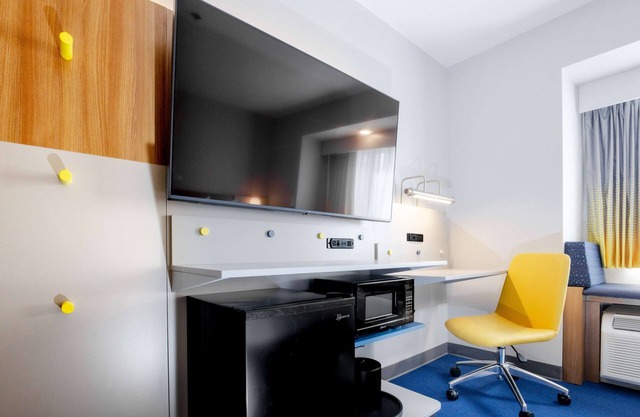 Microtel Inn & Suites by Wyndham Springville